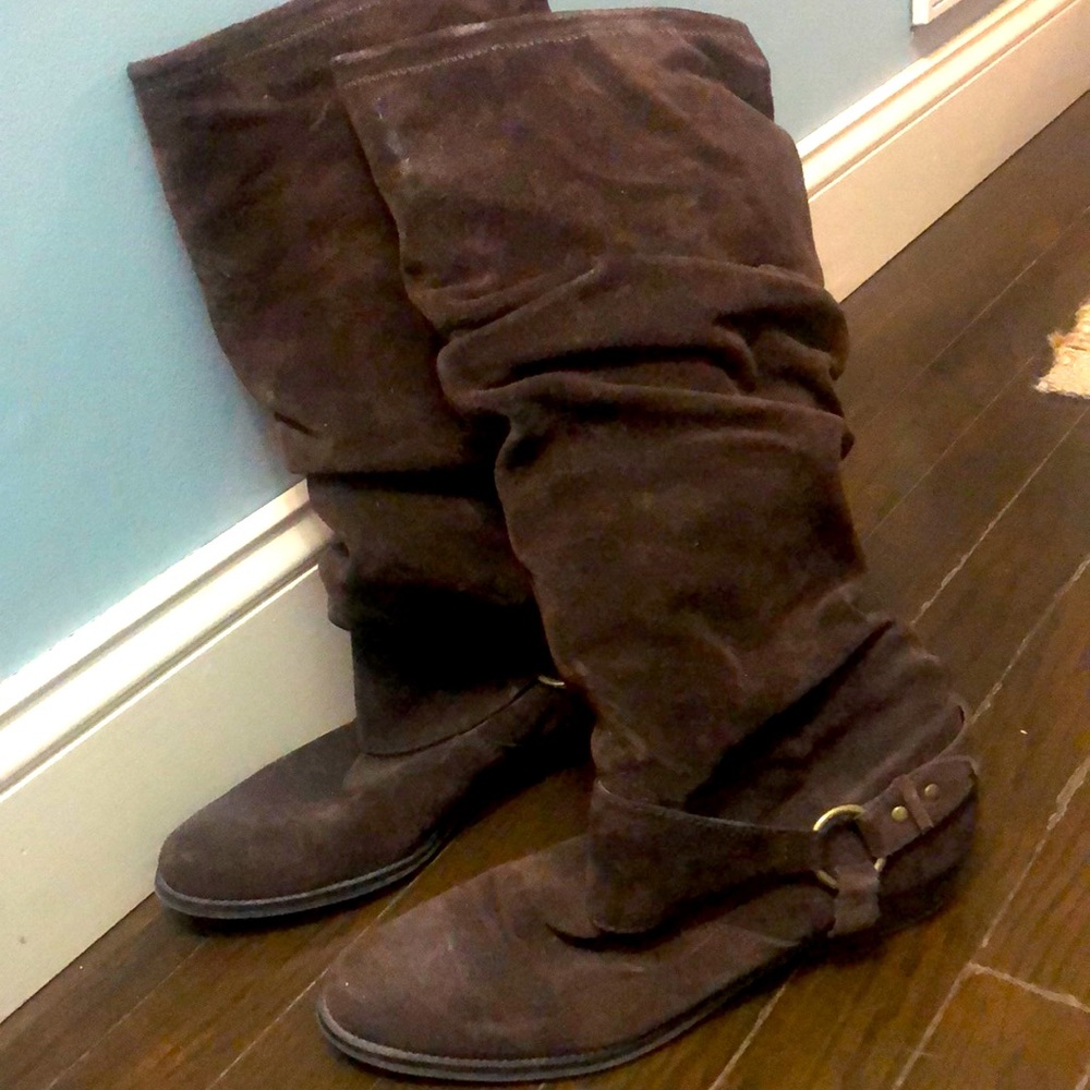 Ladies knee high suede boots